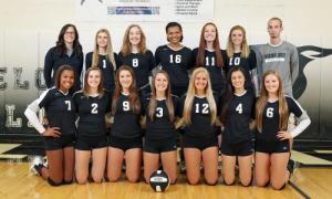 The 2015 Varsity Girls Volleyball team photo with coaches